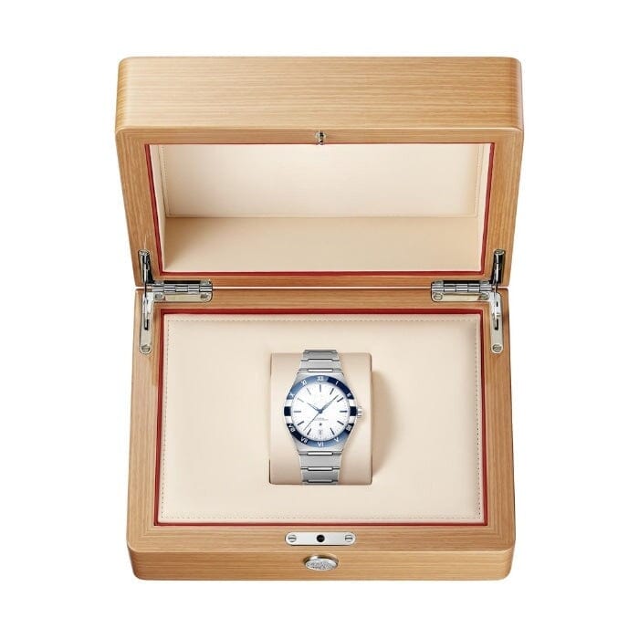 Constellation Co-Axial Master Chronometer Herrenuhr Vandhlr 